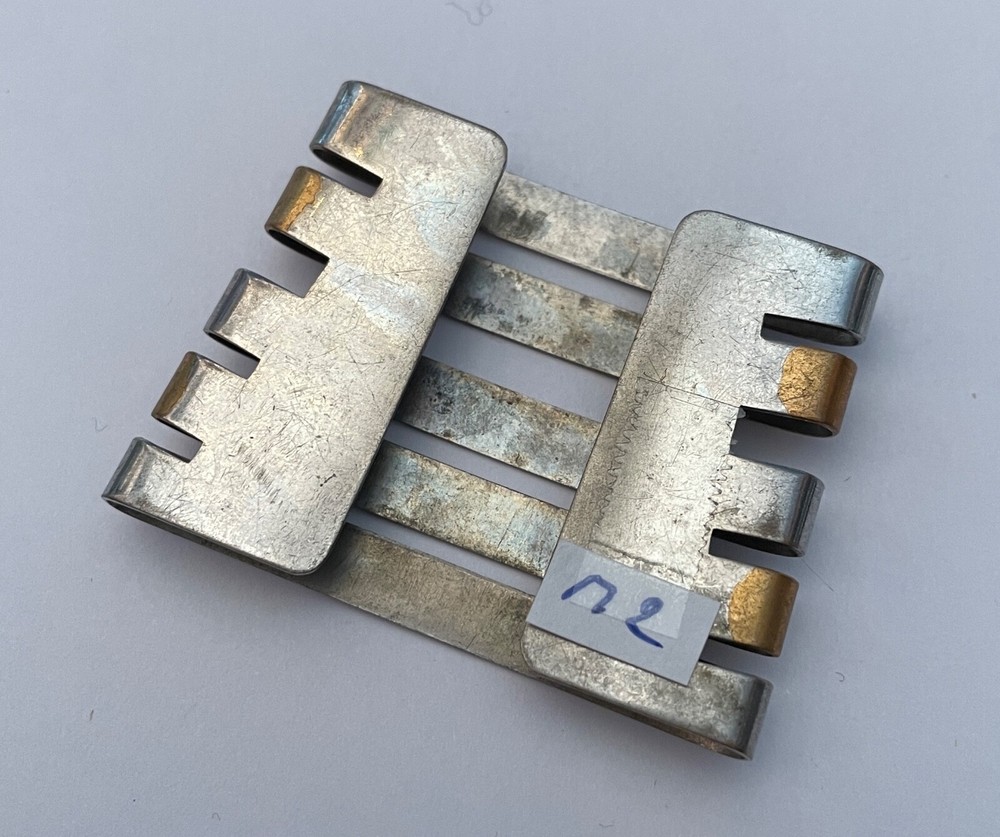 Metallic Shoulder Grade. Lieutenant Colonel. M2 (L52)