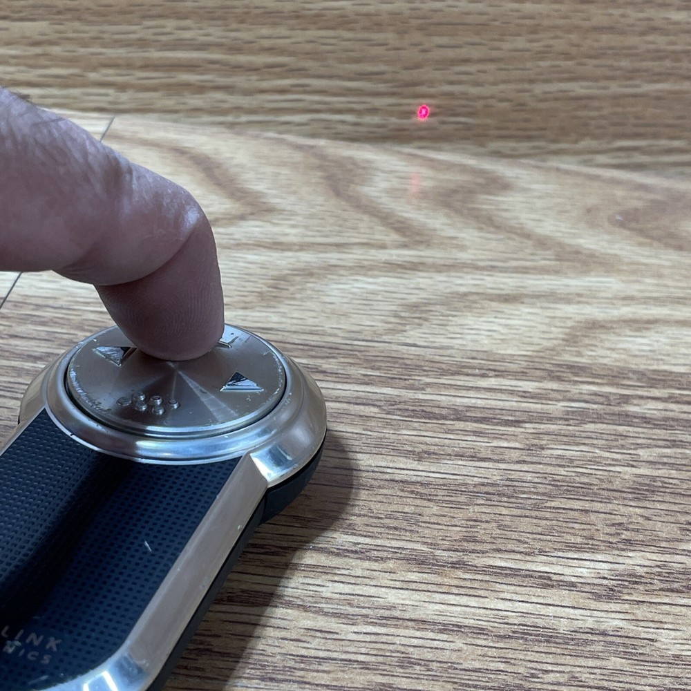 Interlink Electronics RemotePoint Navigator Laser Pointer / Remote Control Only