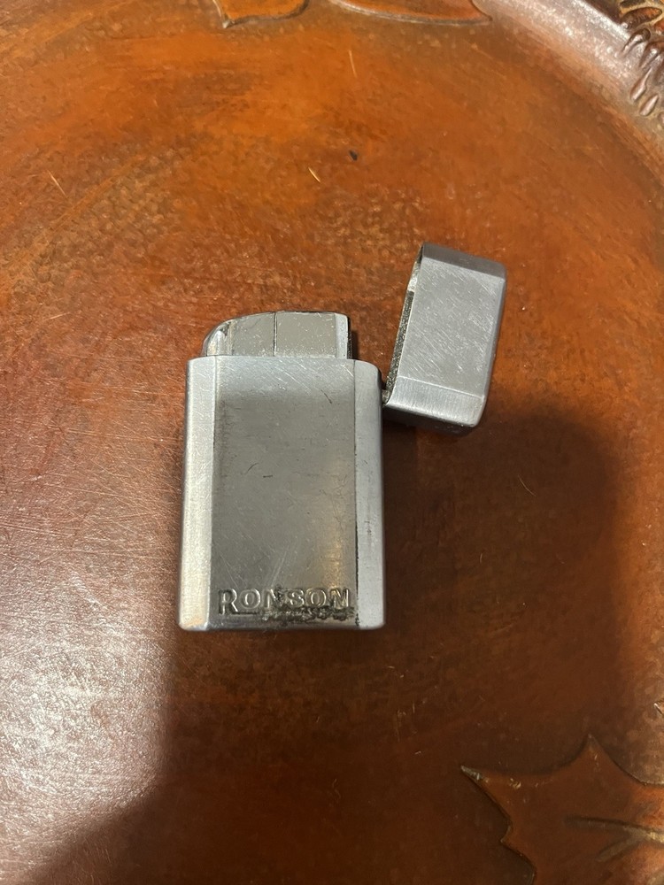 Vintage Ronson Lighter Needs Repair