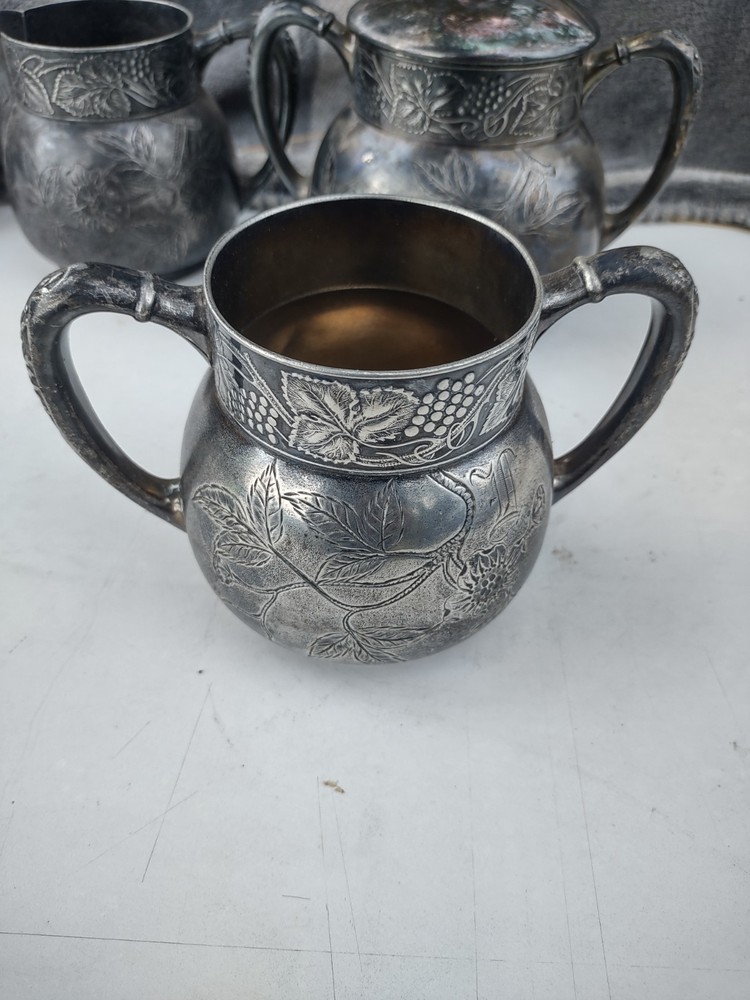 antique 3 pc Pair Point mfg silver plate tea set #324
