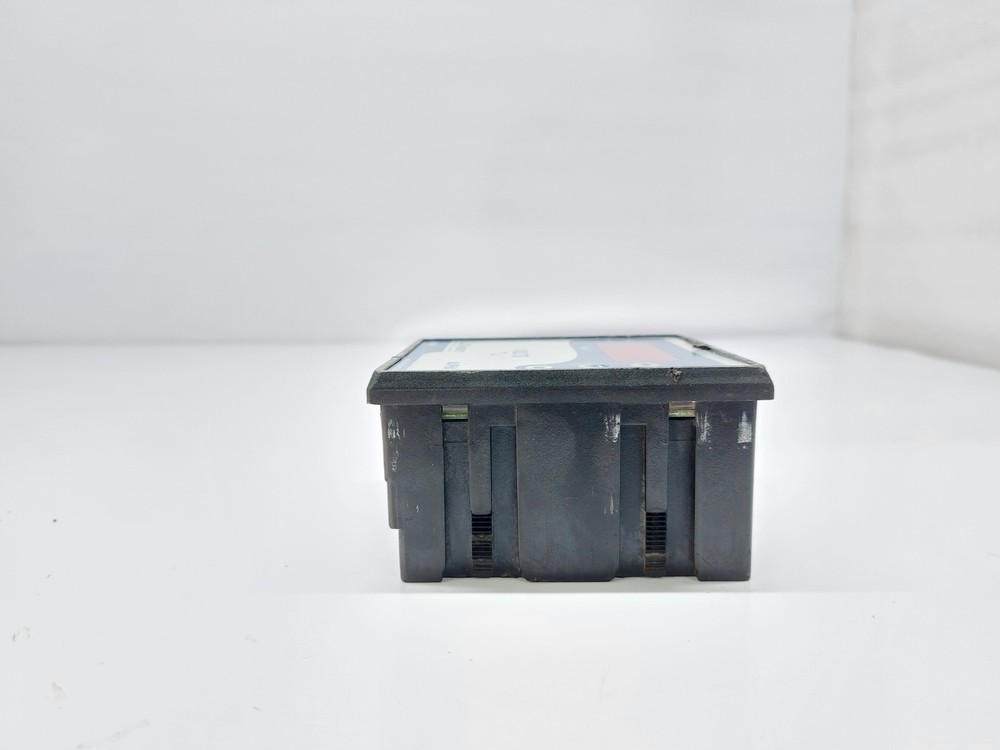 Elmeasure Alpha V Volt Meter