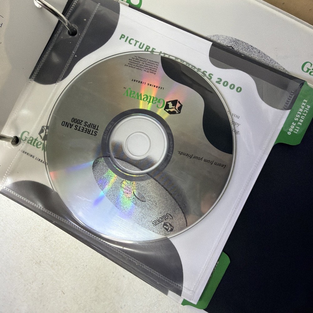 Microsoft Works Suite 2000 - Complete 7 Disc PC CD-ROM & Gateway Library Set