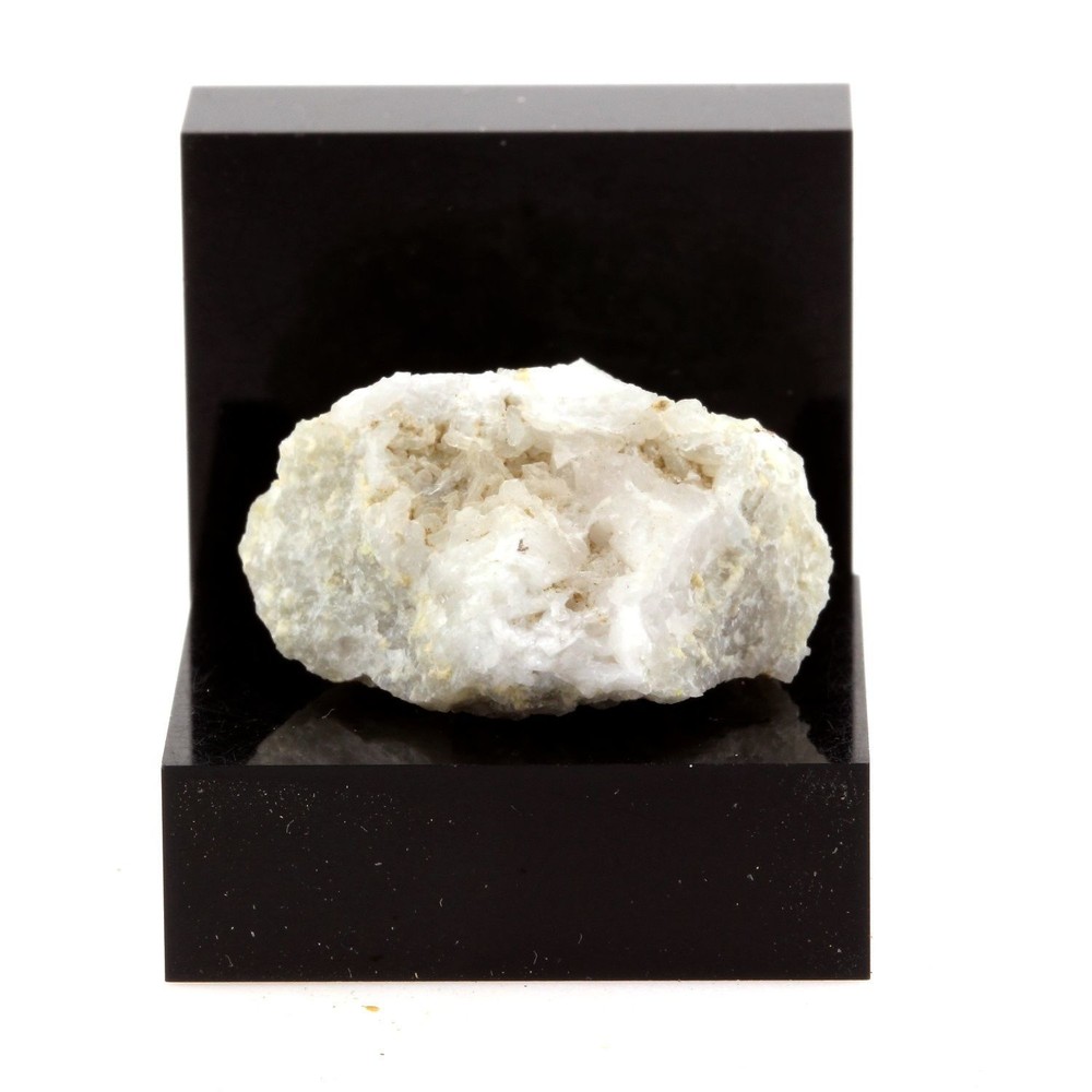 Quartzolite. 38.2 Ct. Estrie, Québec, Canada.
