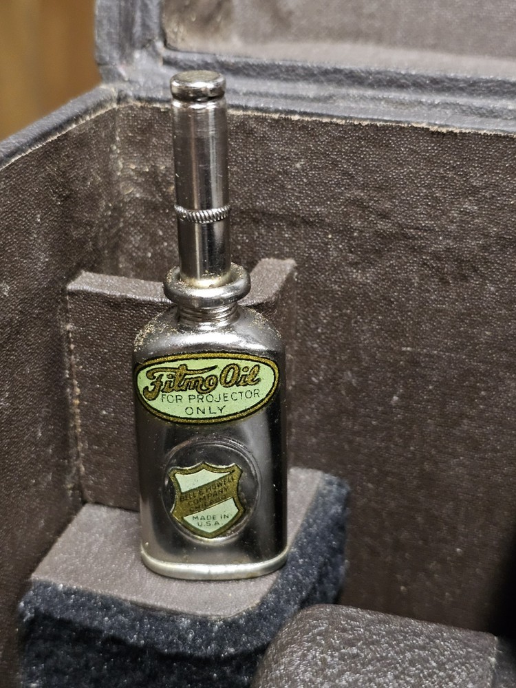 Bell & Howell Filmo 8mm Master 400 Projector