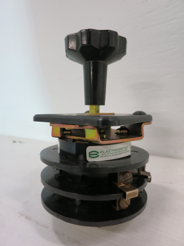 Electroswitch 2407C WATT/VAR Select 3 Position Selector Rotary Switch Series 24