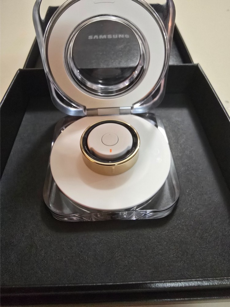 Samsung Galaxy Ring - Size 7 - Titanium Gold