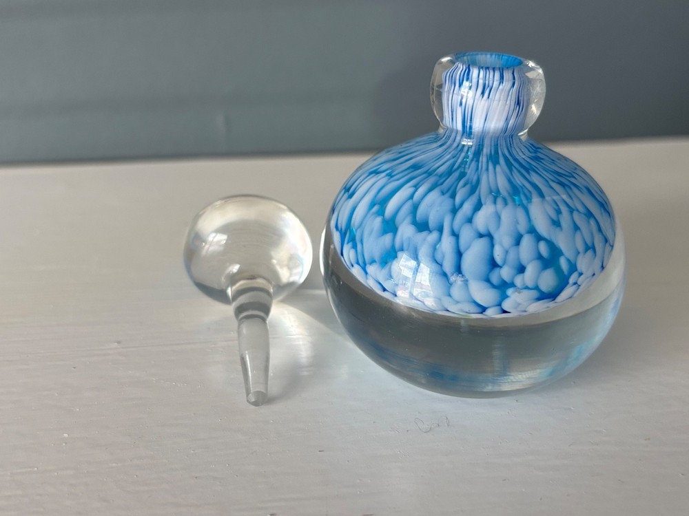 Lovely Signed Hand Blown Glass Perfume/Scent Bottle Blue & White Cloudy Pattern