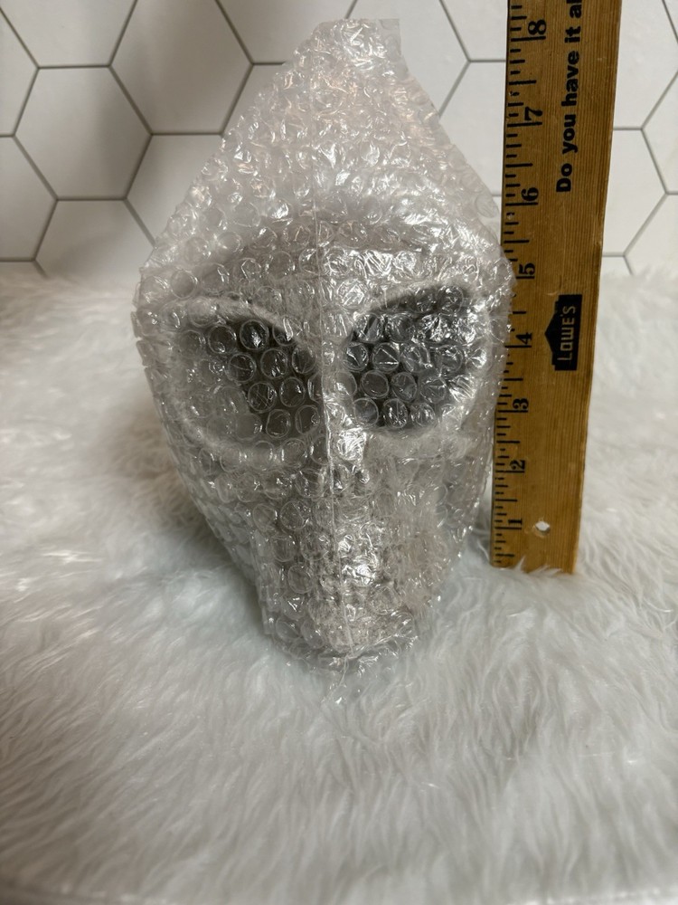 Mr Gas Log Alien Ceramic Skull 4 Pc Set