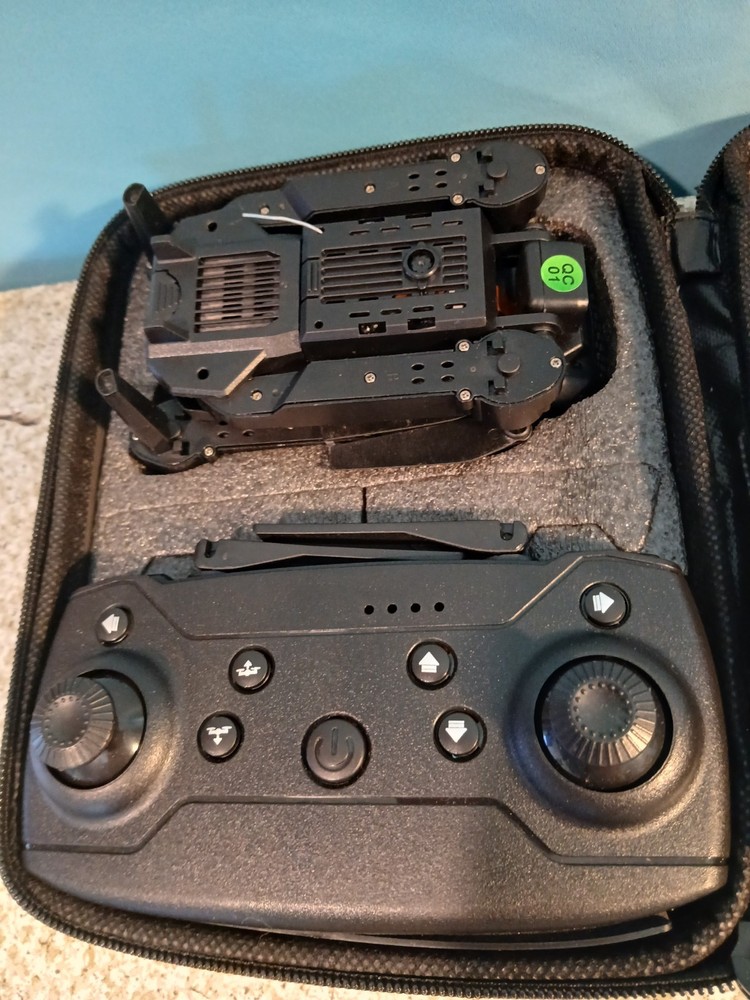 Remote Control Drone with Foldable Quadcopter And Carry Case.