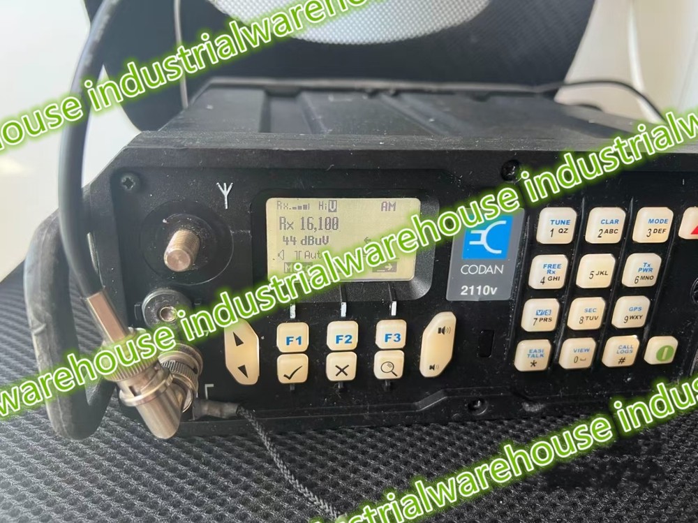 Used Codan 2110v (Single machine, no battery, handheld microphone and antenna)