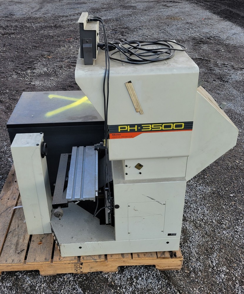 Mitutoyo PH-3500 Profile Projector