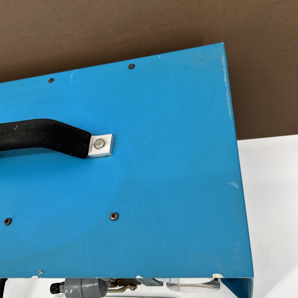 ProMax Roger 1 model RG3300 Recovery unit POWERS ON UNTESTED