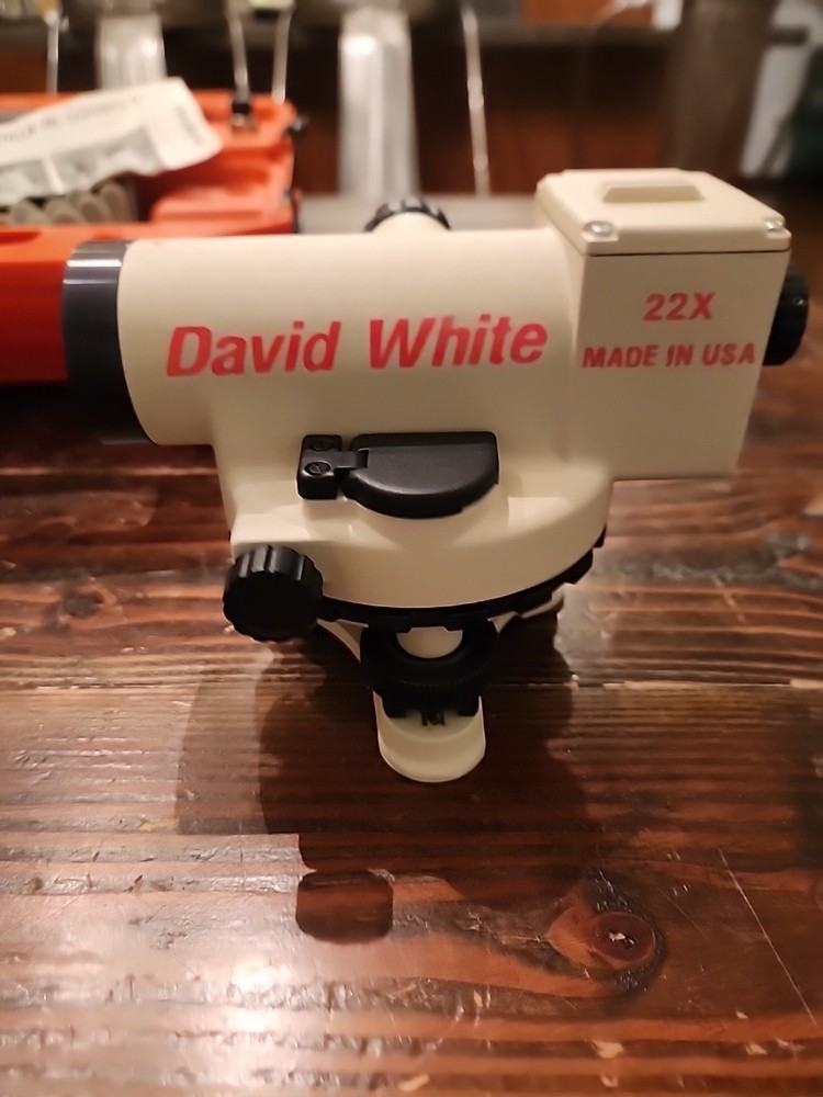 David White Instruments Automatic Level Lens AL8-22 with Case