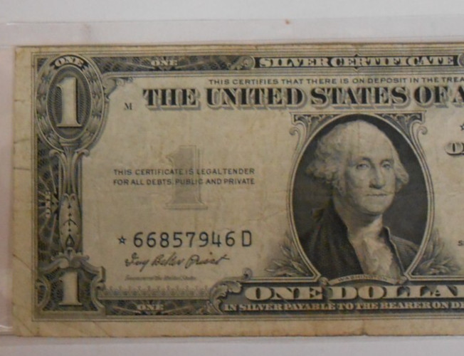 1935 E $1 Silver Certificate STAR NOTE - CIRCULATED - * 66857946 D