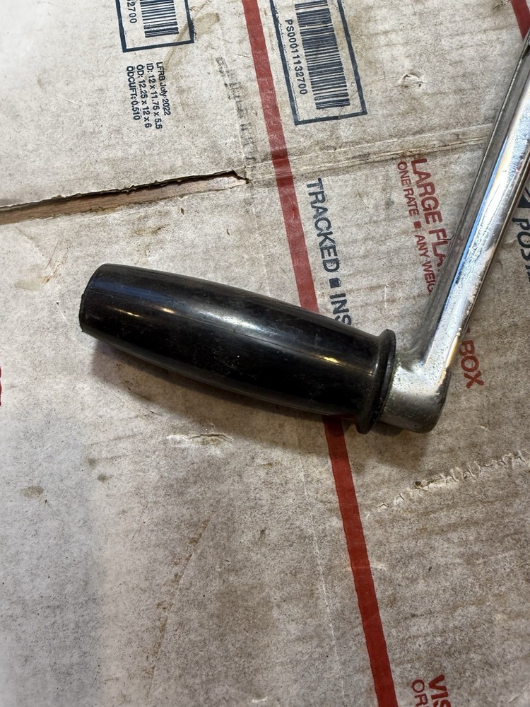 Lewmar winch handle