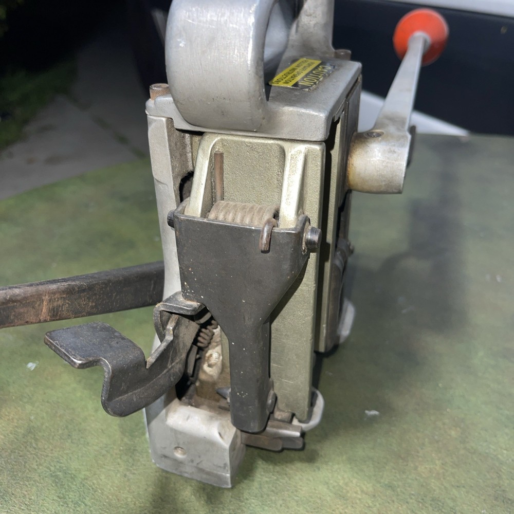 Signode ASD 502-4 1/2" Combination Steel Strapping Tool.