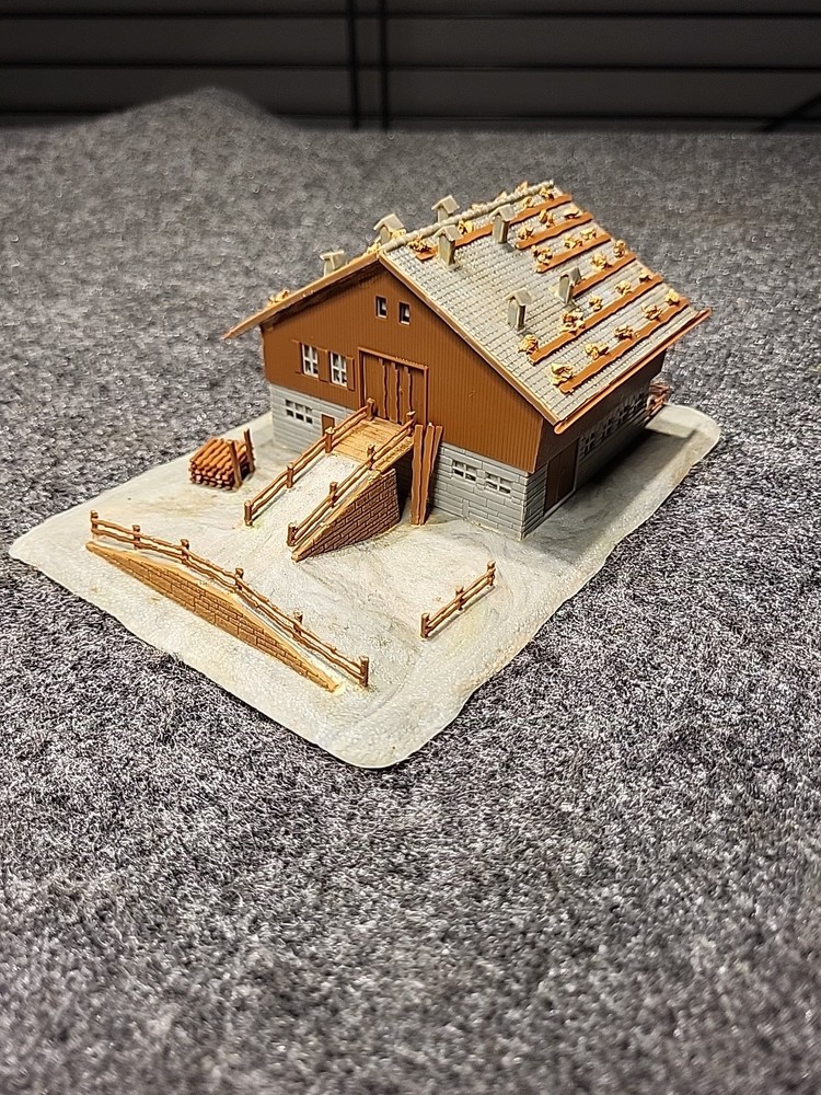 FALLER N Scale #232233 Alpine Barn Fully Assembled