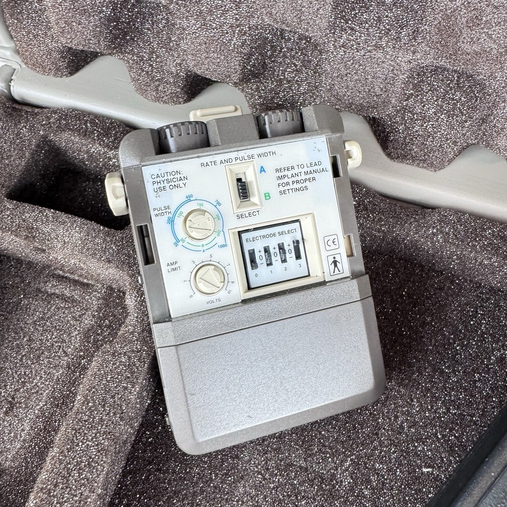 Medtronic Dual Screen Test System For Parts