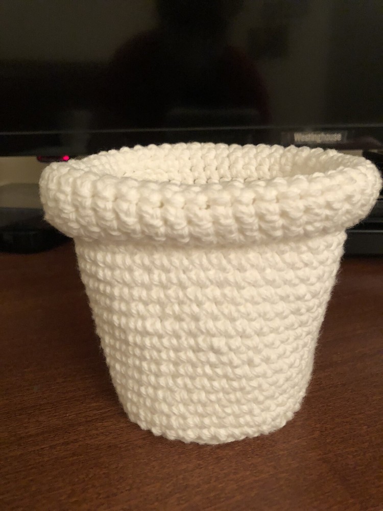 100% cotton crocheted spa container