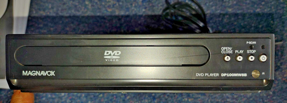 MAGNAVOX DVD PLAYER DP100MW8B - TESTED & WORKS!