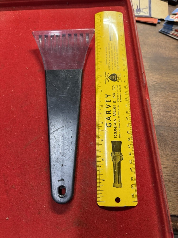 Snap On Tools Ice Scraper Snow Remove Frost / Vintage