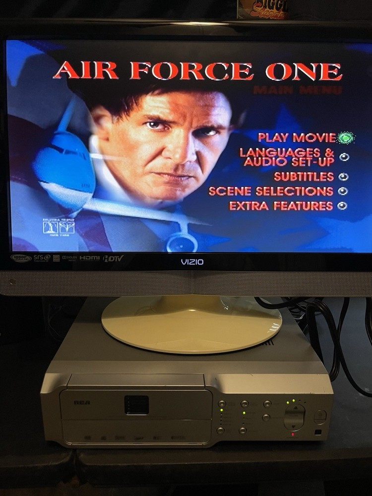 Fully Functional Vintage RCA RTD205C (5) disc CD/DVD Home Theater System