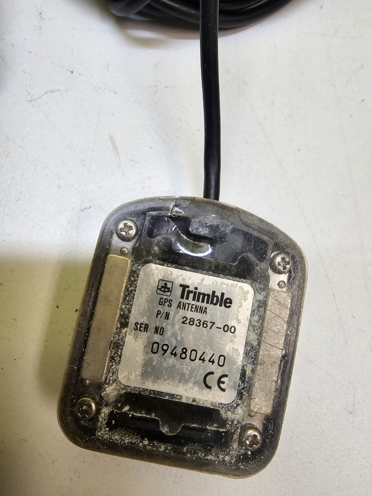 TWO Trimble GPS Antenna 28367-00