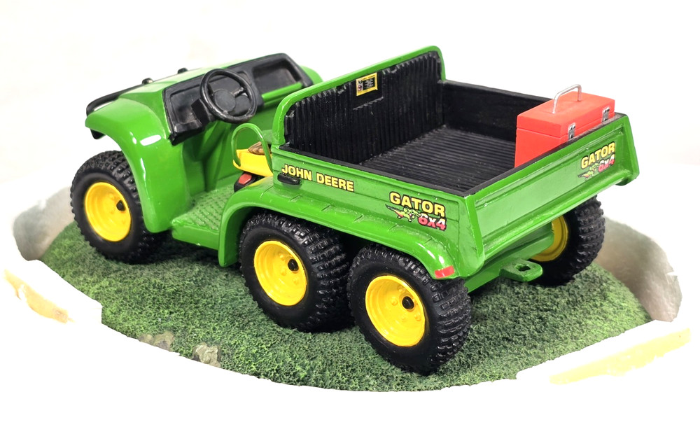 VTG 2001 John Deere Classic Tee Marker Gator Commemorative Figurine, See Notes