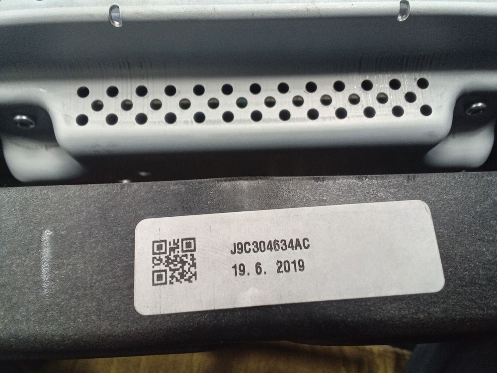 E-PACE 2020 Info-GPS-TV Screen GX6319C299 AE