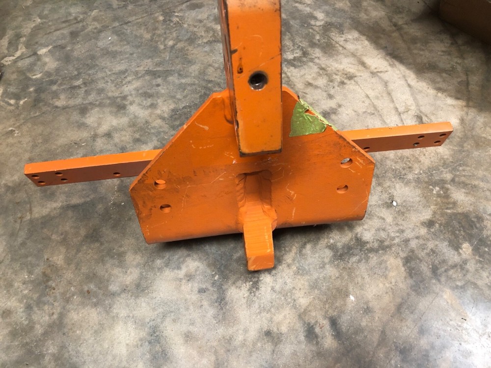 Lake Shore Systems Manifold Hose Bracket 06 080 012 Orange