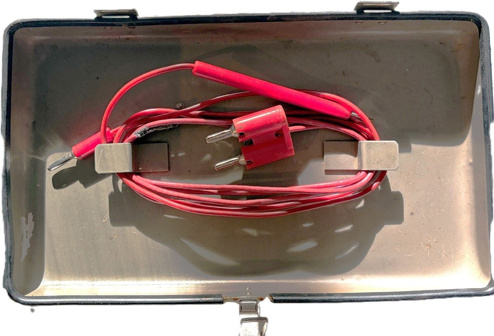 Motorola RMS AC Volt Meter, Model S1053C, AC/Battery Powered. Transistorized