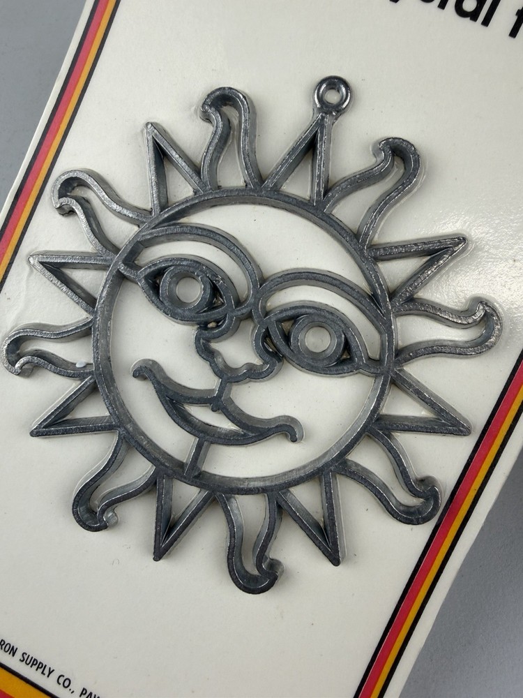 Vintage EZE FORM Baking Crystal Form #107 SUN Suncatcher