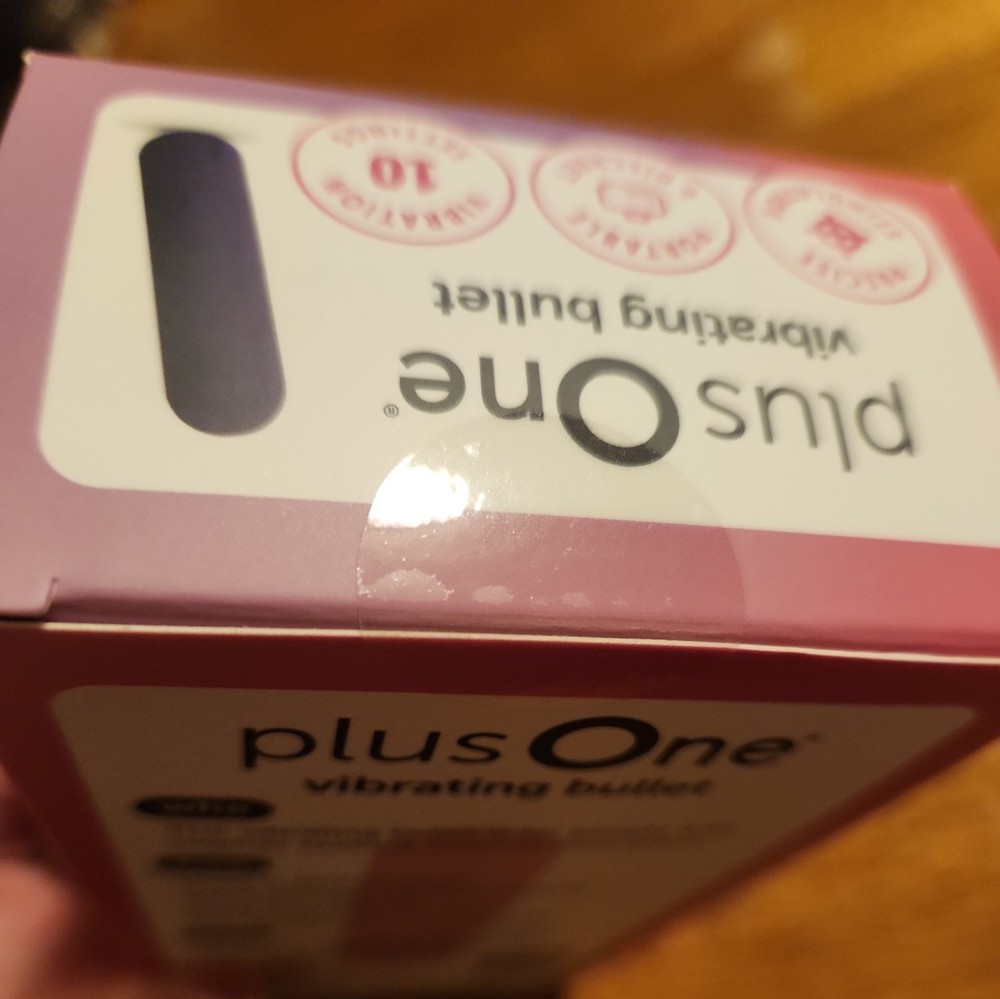 PLUS ONE VIBRATING BULLET SOFT TOUCH MASSAGER 10 SETTINGS NEVER OPENED