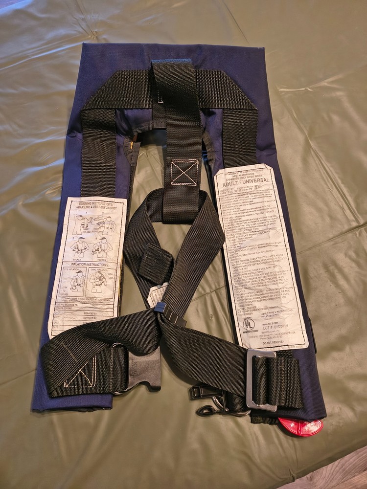 Sospenders World Class 38 Manual/Automatic PFD 38AHAR with Intgr Sfty Harness