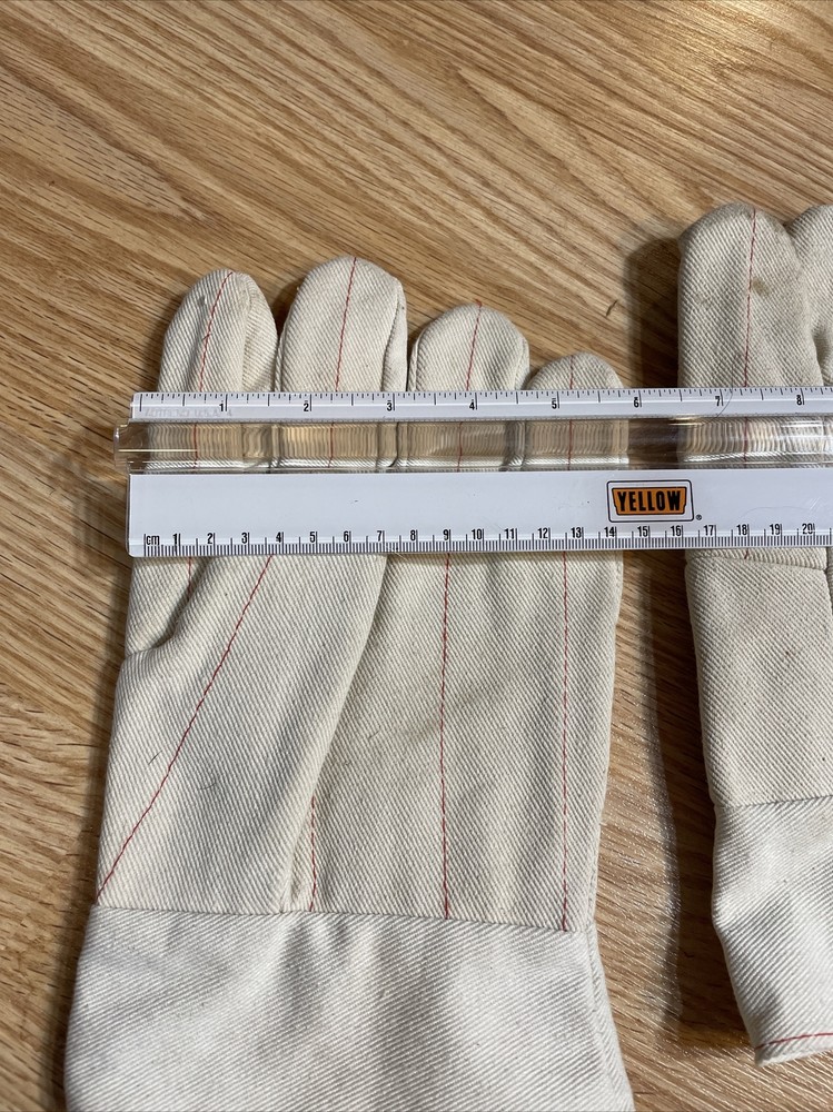 vintage boss hot wing gloves