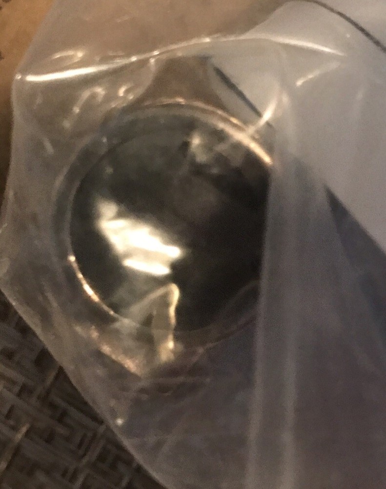 Yakima Accessory Lock Housing -- Part #7220 -- NEW in Plastic