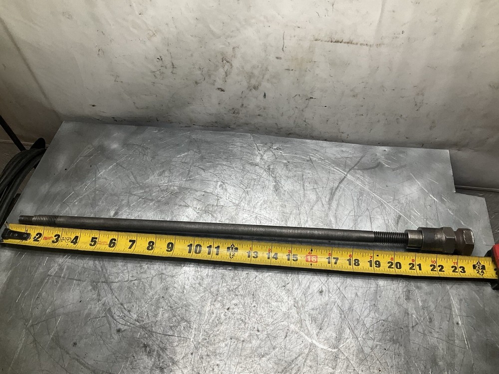 Brown & Sharpe No. 2 Vertical Milling Machine Light Type Draw Bar Rod