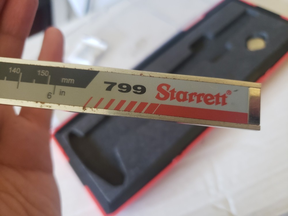 [PRE OWNED] STARRETT 0-6" EC799A-6/150 ELECTRONIC DIGITAL CALIPER w/ CASE