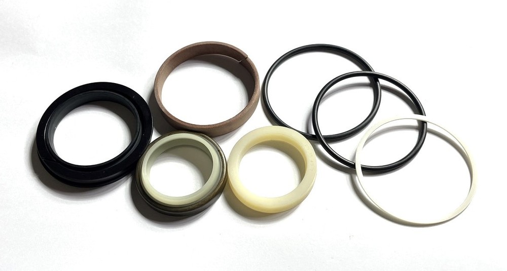 [Generic] Kubota RX406 Offset Cylinder Seal Kit. (with ring)