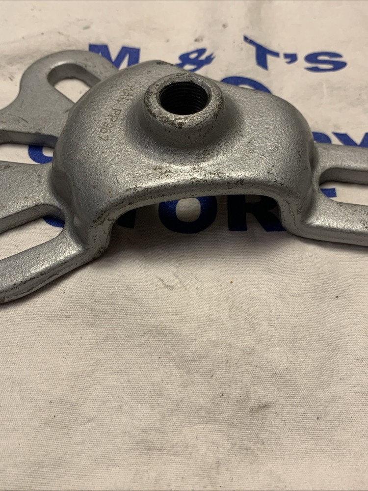 Mac Tools USA Rear Axle Pulling Plate 4-1/4" - 5-9/16" PP967