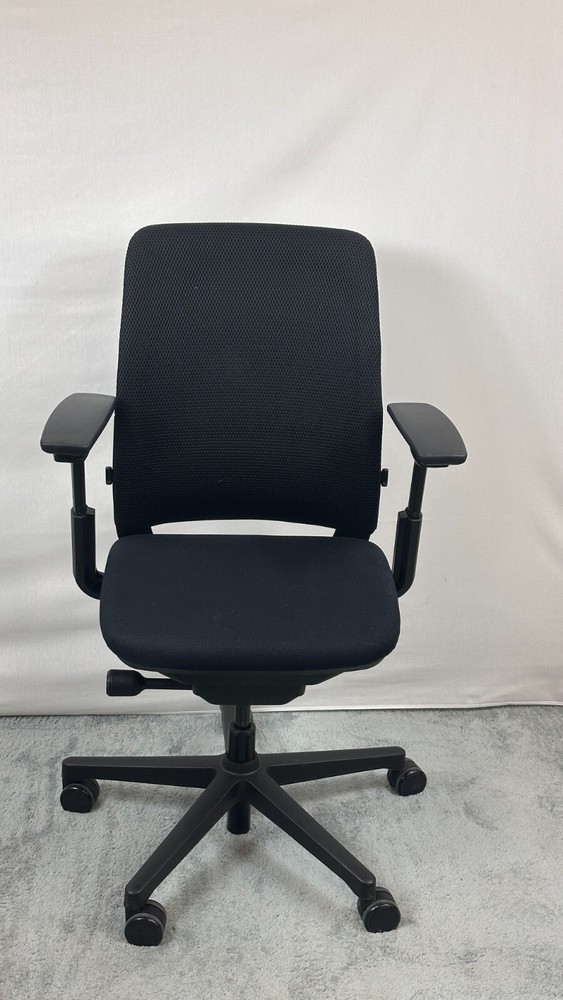 Steelcase Amia Task Chair