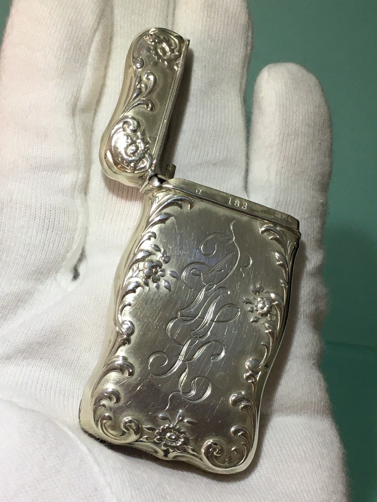 Sterling Silver Flip Top Lid Vesta Case.