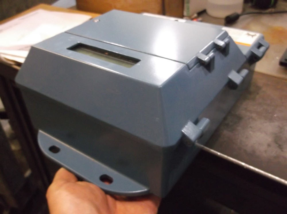 NIB ROSEMOUNT 8712ESR1A1NAM4 FLOW METER TRANSMITTER (453)