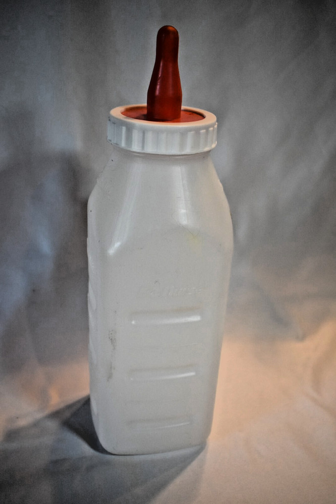 Advance 984 E-Z Nurse Lamb Bottle, 4 Pints, with Nipple