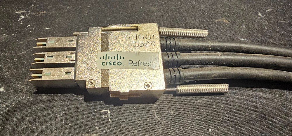 GENUINE Cisco 800-40403-01 STACK-T1-50CM V01 Stackwise 480 Stacking Cable