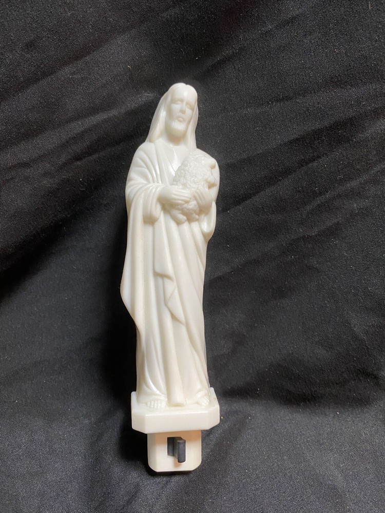 Vintage Jesus with Lamb Plastic Night Light White Religious On Off Switch 6”