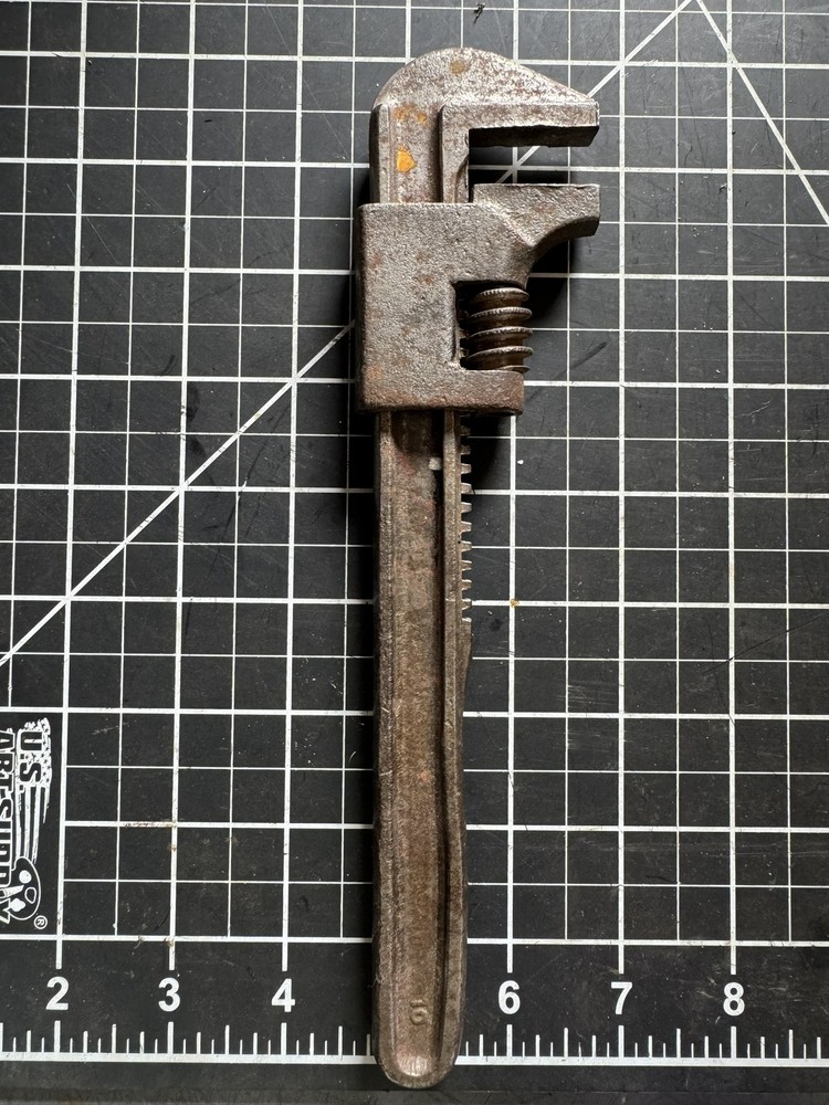 Vintage AUTO Adjustable Pipe Wrench – 9” USA Made