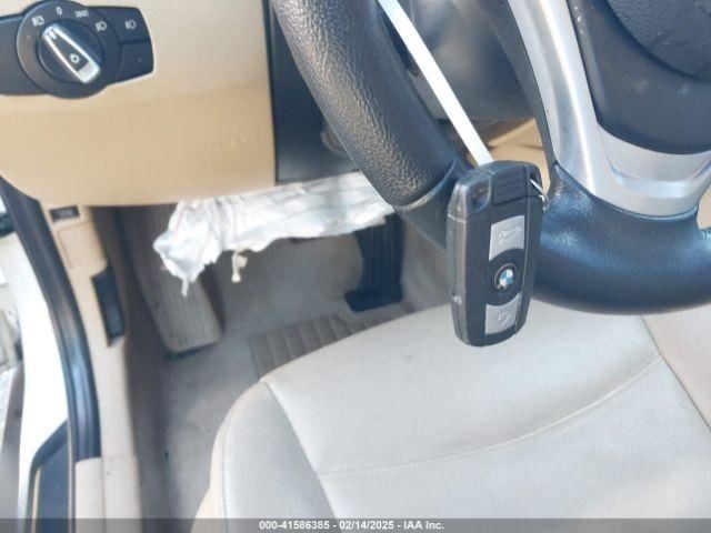 X1 2015 Glove Box 4619545