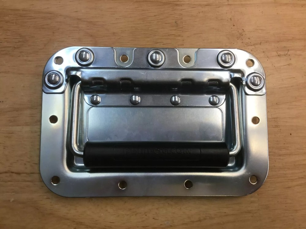 Penn ELCOM Medium Rivet Protected Recessed Flight Case Handle