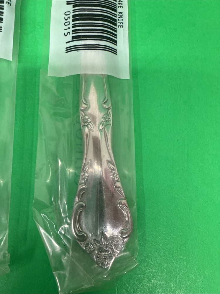 2 Estia Cascade Stainless Flatware Dinner Knife 8 5/8"